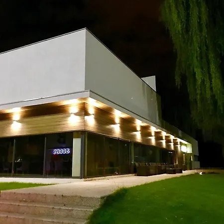 Lux Divina فندق
